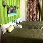 E Quartos Atalaia 3* Сагреш