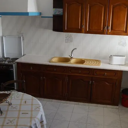 Apartahotel E Quartos Atalaia