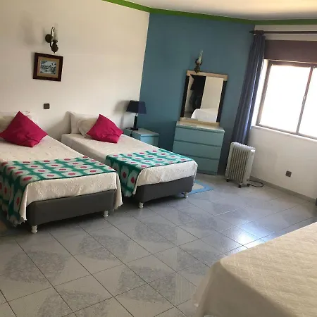 E Quartos Atalaia 萨格里什