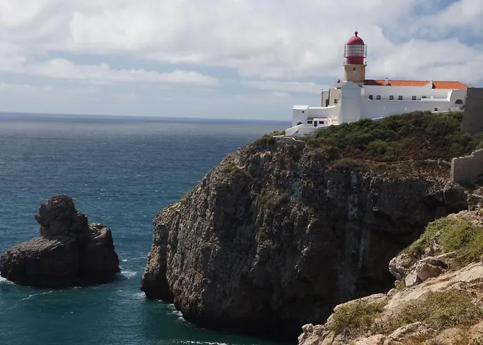 Apart Otel E Quartos Atalaia