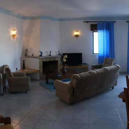 E Quartos Atalaia 3*