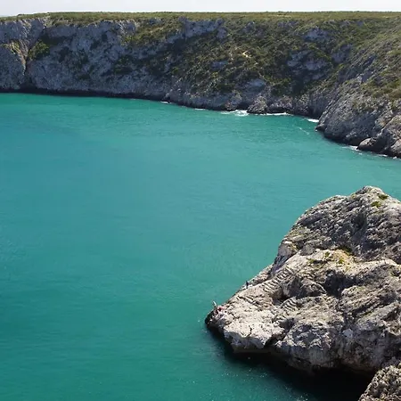 E Quartos Atalaia 公寓式酒店